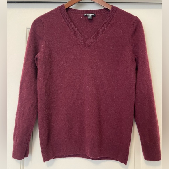 Hilary Radley Women V-Neck Long Sleeve Cashmere Sweater Wine Red Burgundy Sz M - Picture 2 of 6